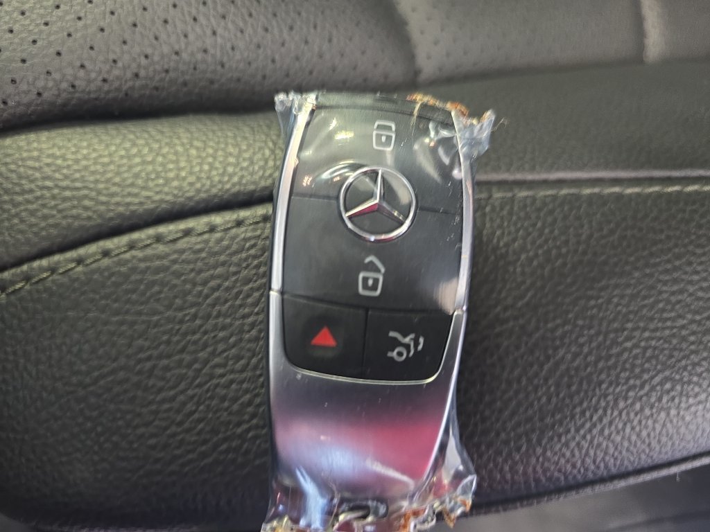 Used 2023 Black Mercedes-Benz GLE 350 image 40