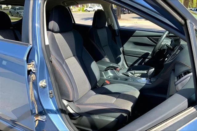 Used 2022 Horizon Blue Pearl Subaru Premium image 7