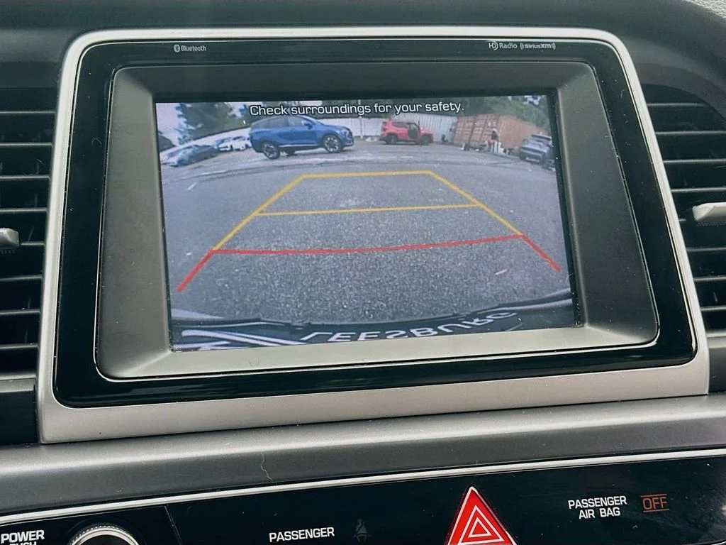 Used 2019 White Hyundai SEL image 13