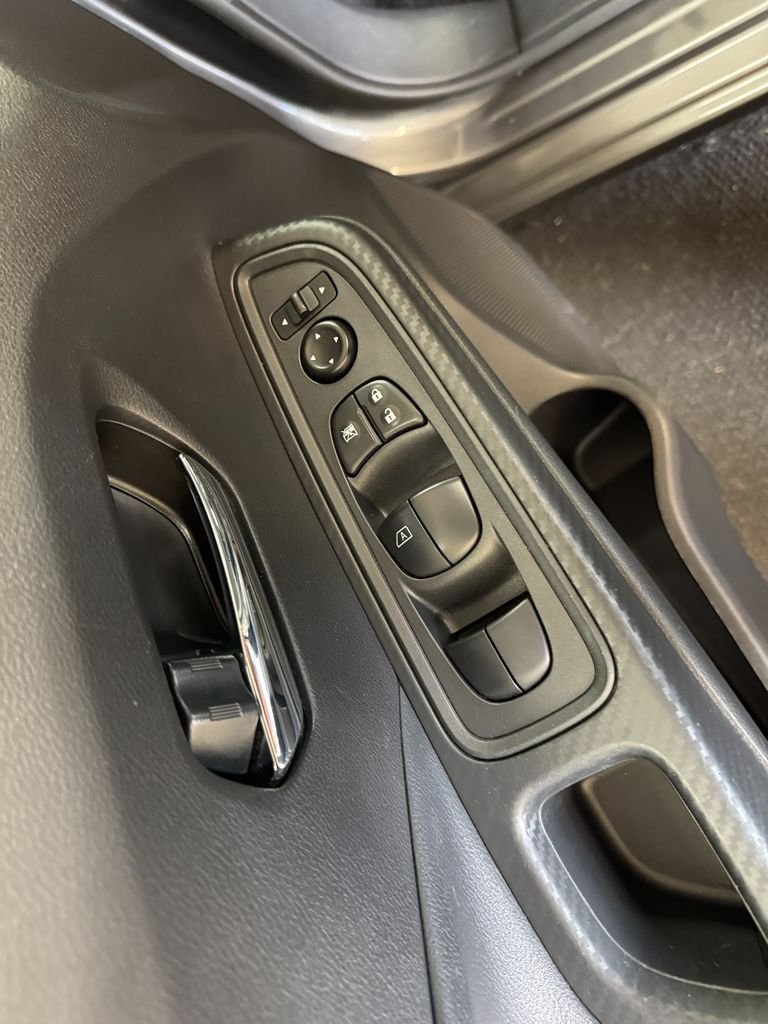 Used 2025 Gun Metallic Nissan 1.6 SV image 13
