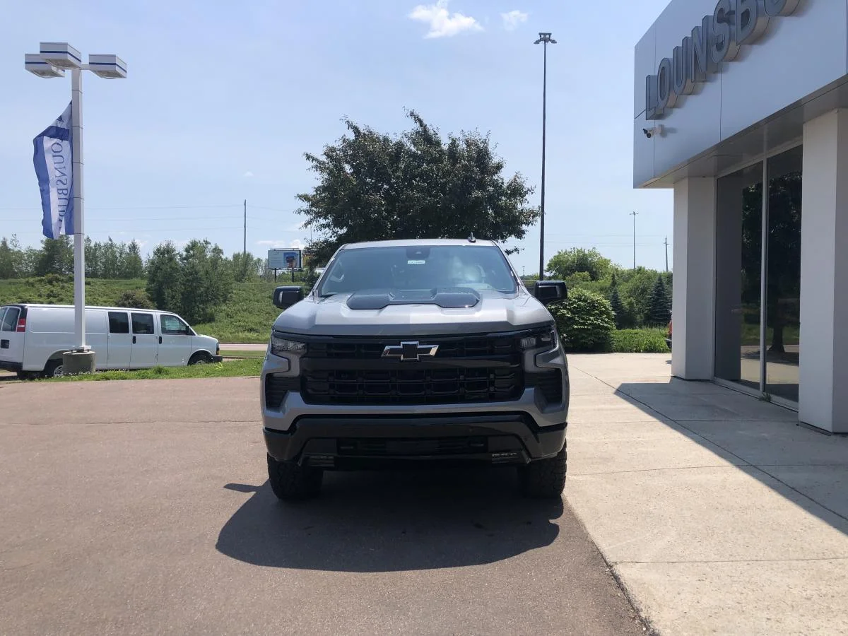 New 2026 Grey Chevrolet 4wd Crew Cab 147" Lt image 3