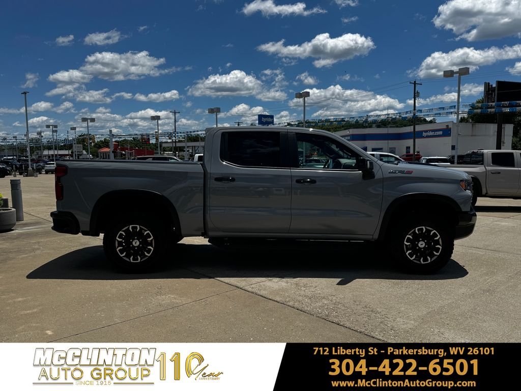 Used 2025 Gray Chevrolet ZR2 image 4