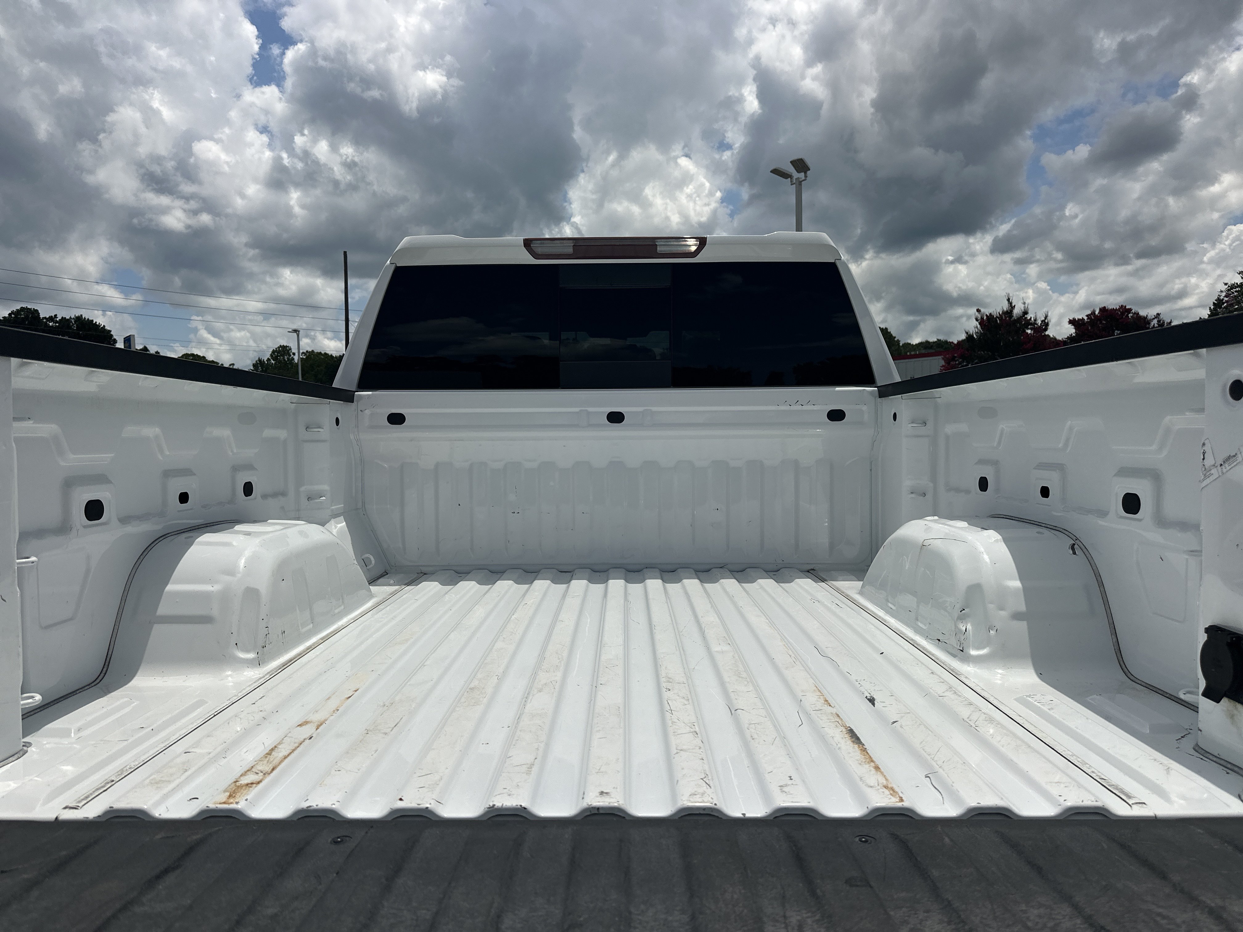 Used 2019 SUMMIT WHITE Chevrolet RST image 18