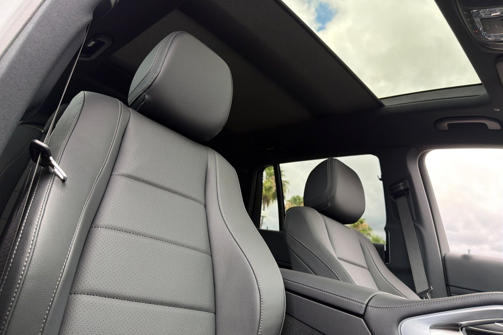New 2026 Selenite Grey Metallic Mercedes-Benz GLS 450 image 32