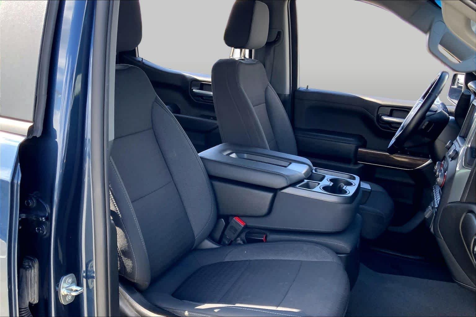 Used 2022 Northsky Blue Metallic Chevrolet LT image 15