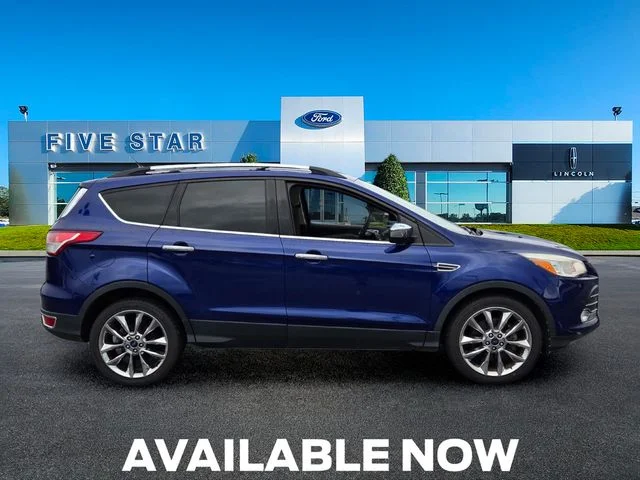 Used 2014 Blue Ford SE image 9