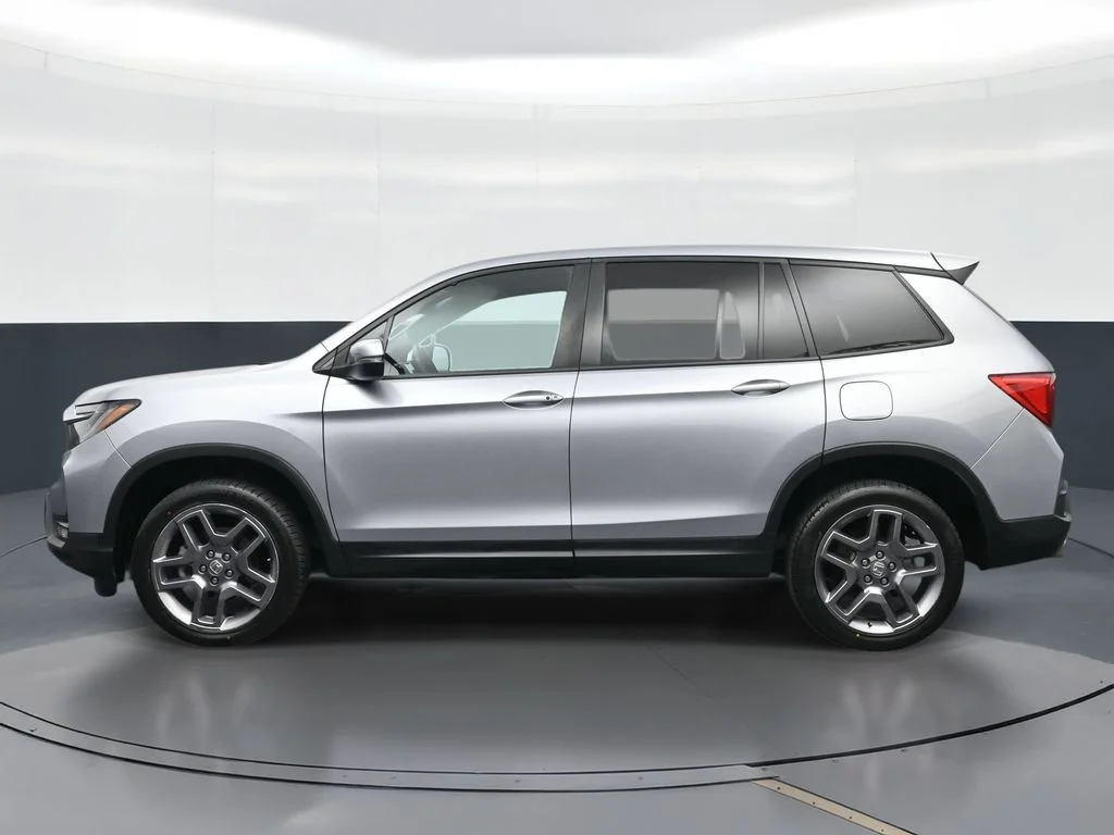Used 2023 Gray Honda EX-L image 5