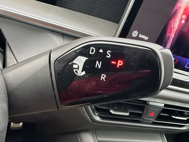 New 2026 Deep Black Pearl Volkswagen SE R-Line Black image 34