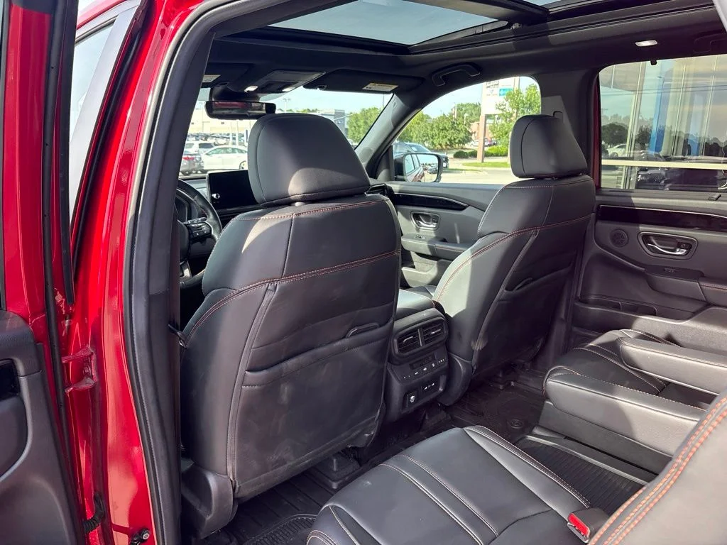 Used 2025 Red Honda TrailSport image 40