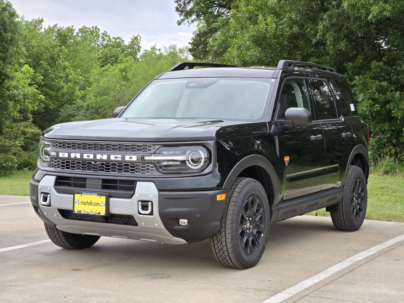 New 2026 Shadow Black Ford Badlands® image 2