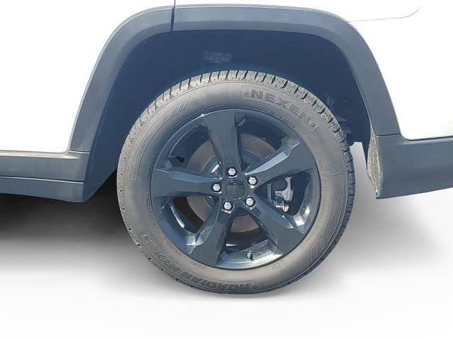 Used 2023 White Jeep Limited image 36