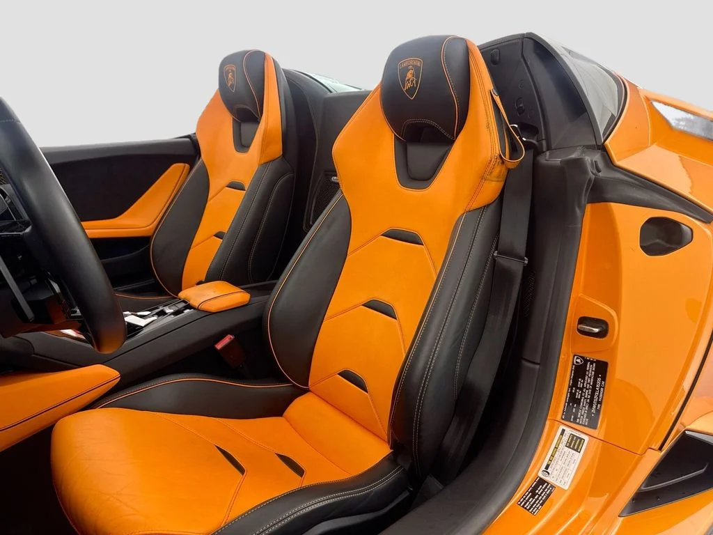 Used 2020 Arancio Borealis Pearl Lamborghini  image 22