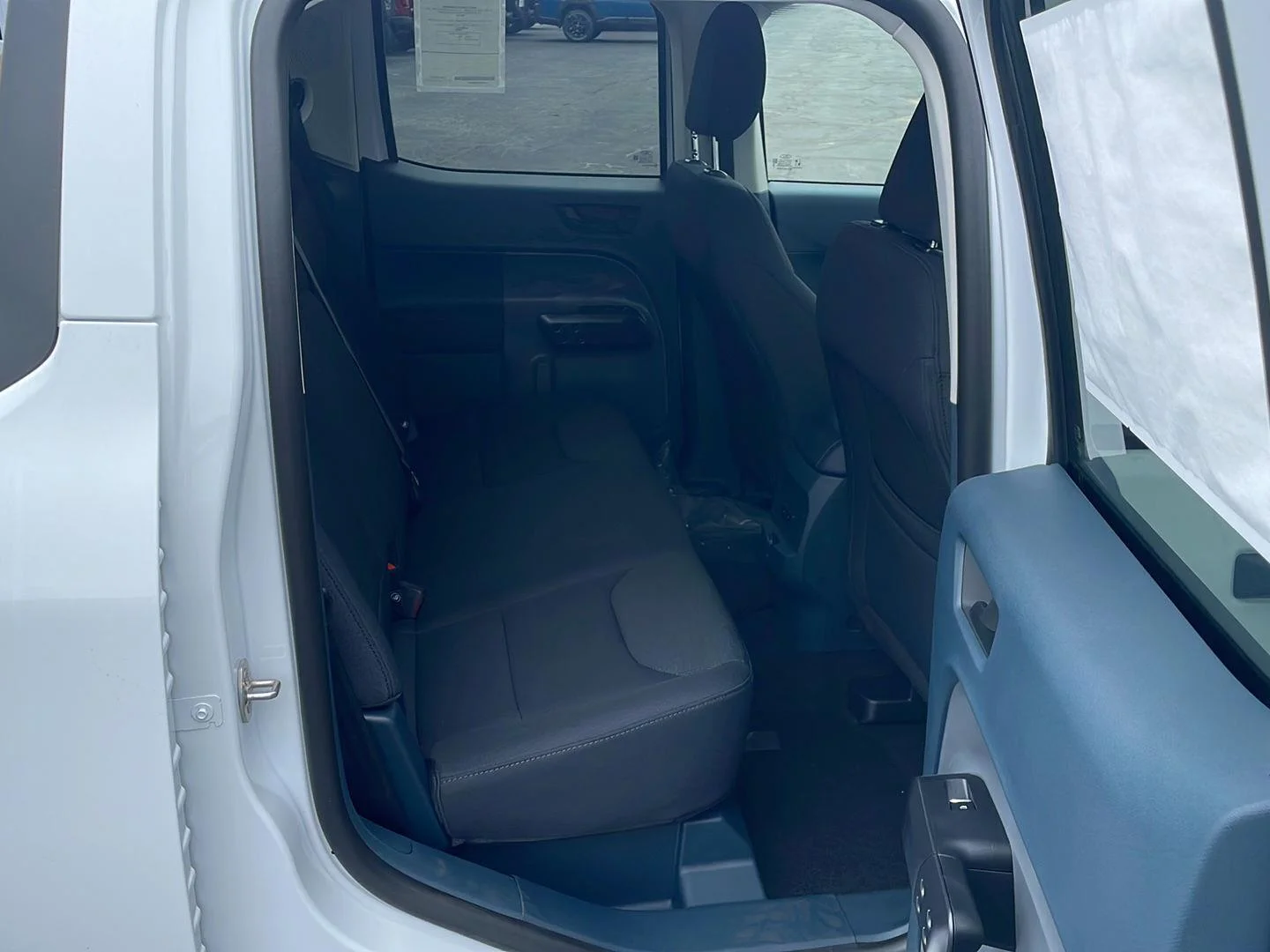 New 2026 Oxford White Ford XL image 23