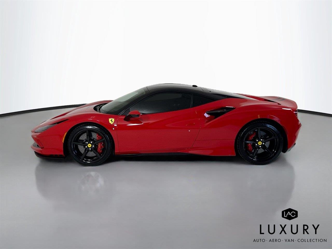 Used 2021 Rosso Corsa Ferrari Base image 9