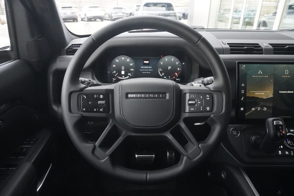 2026 Land Rover Defender V8 - Photo 10