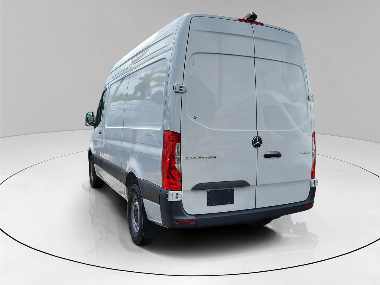 New 2025 Arctic+White Mercedes-Benz Cargo 144 WB image 6
