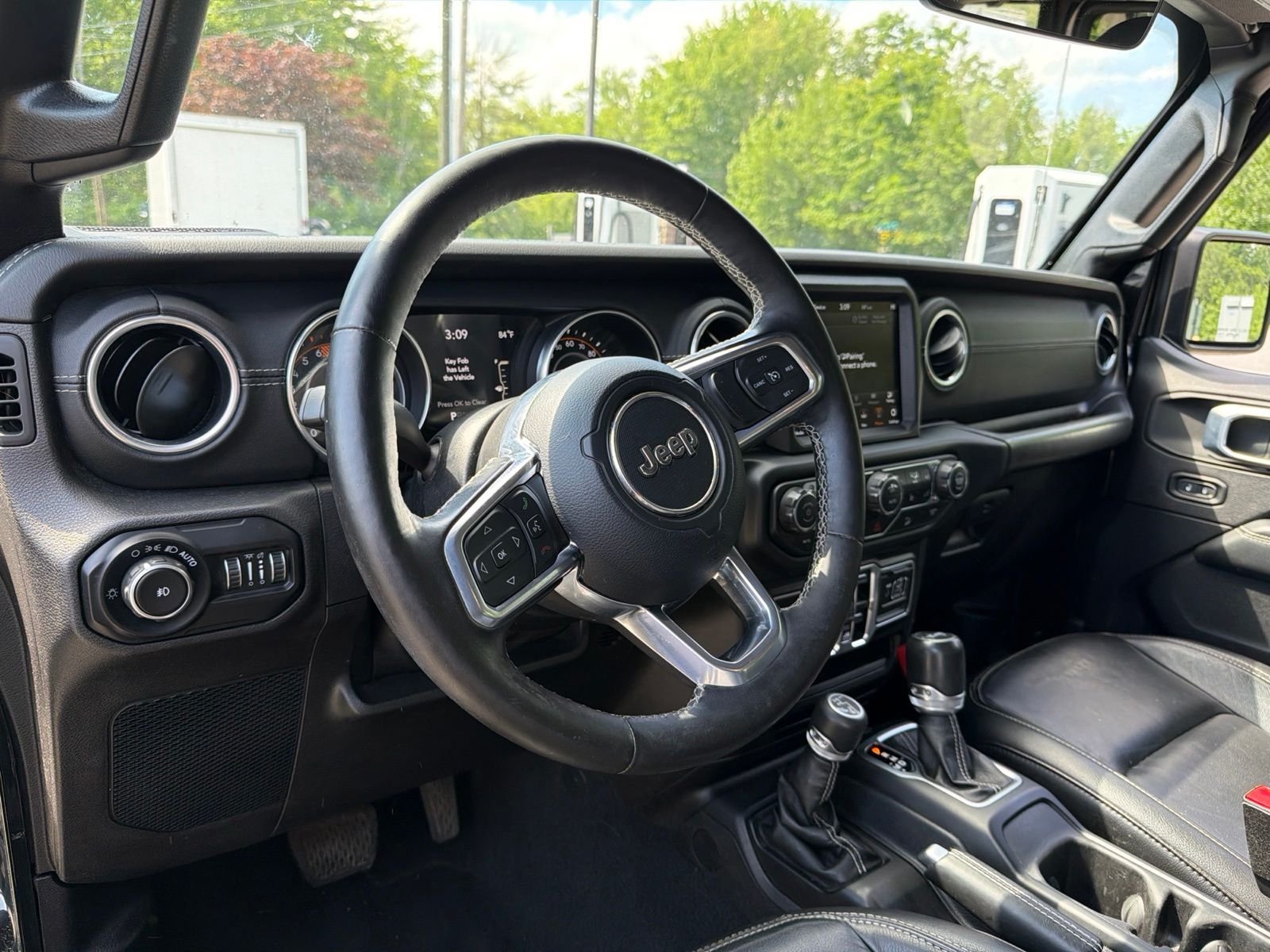 Used 2020 Black Jeep Unlimited Sahara image 21