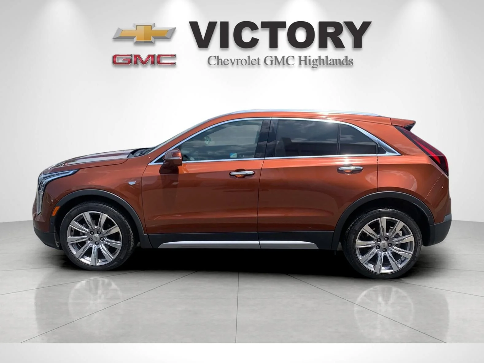 Used 2019 AUTUMN METALLIC Cadillac AWD Premium Luxury image 6