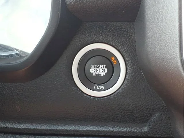 Used 2025  Ram Big Horn image 10