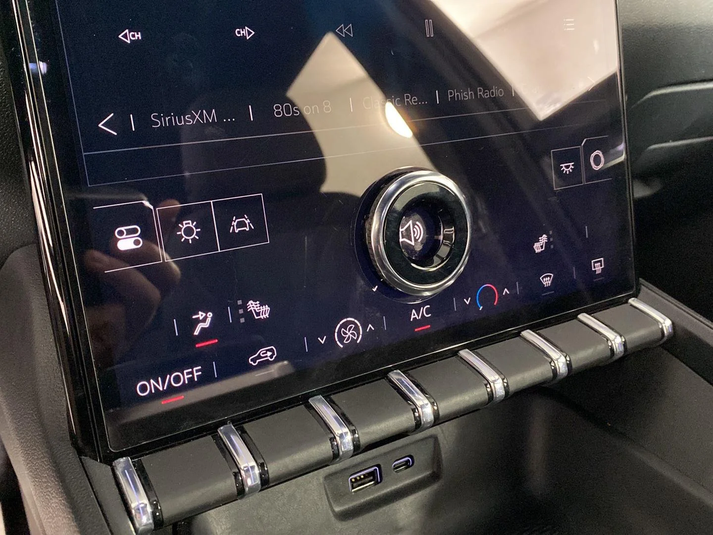 Used 2025 Rapids Metallic GMC FWD Elevation image 13