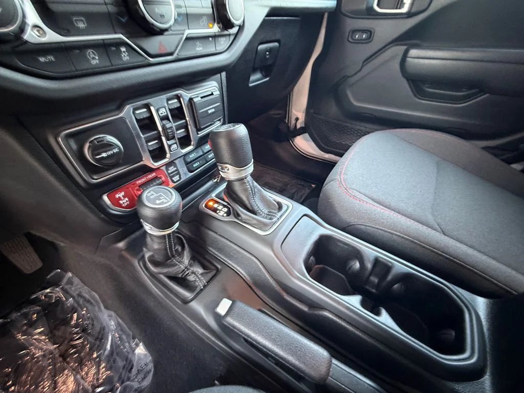 Used 2026 White Jeep Rubicon image 22