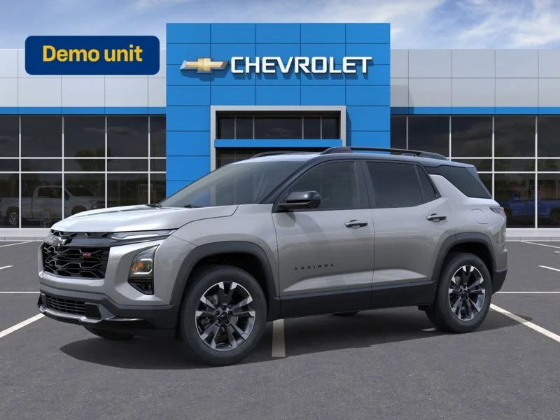 Used 2027 Grey Chevrolet AWD 4dr RS image 2