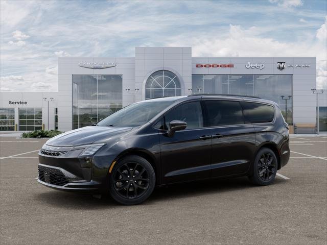 New 2027 Diamond Black Crystal Pearl-Coat Exterior Paint Chrysler Limited image 54