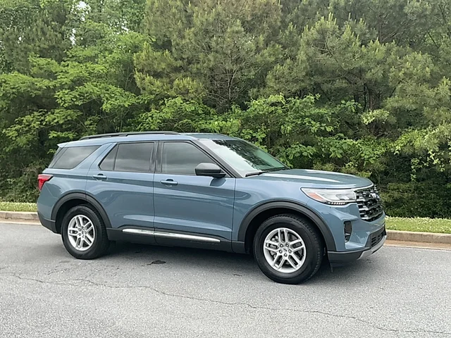 2025 Ford Explorer Active