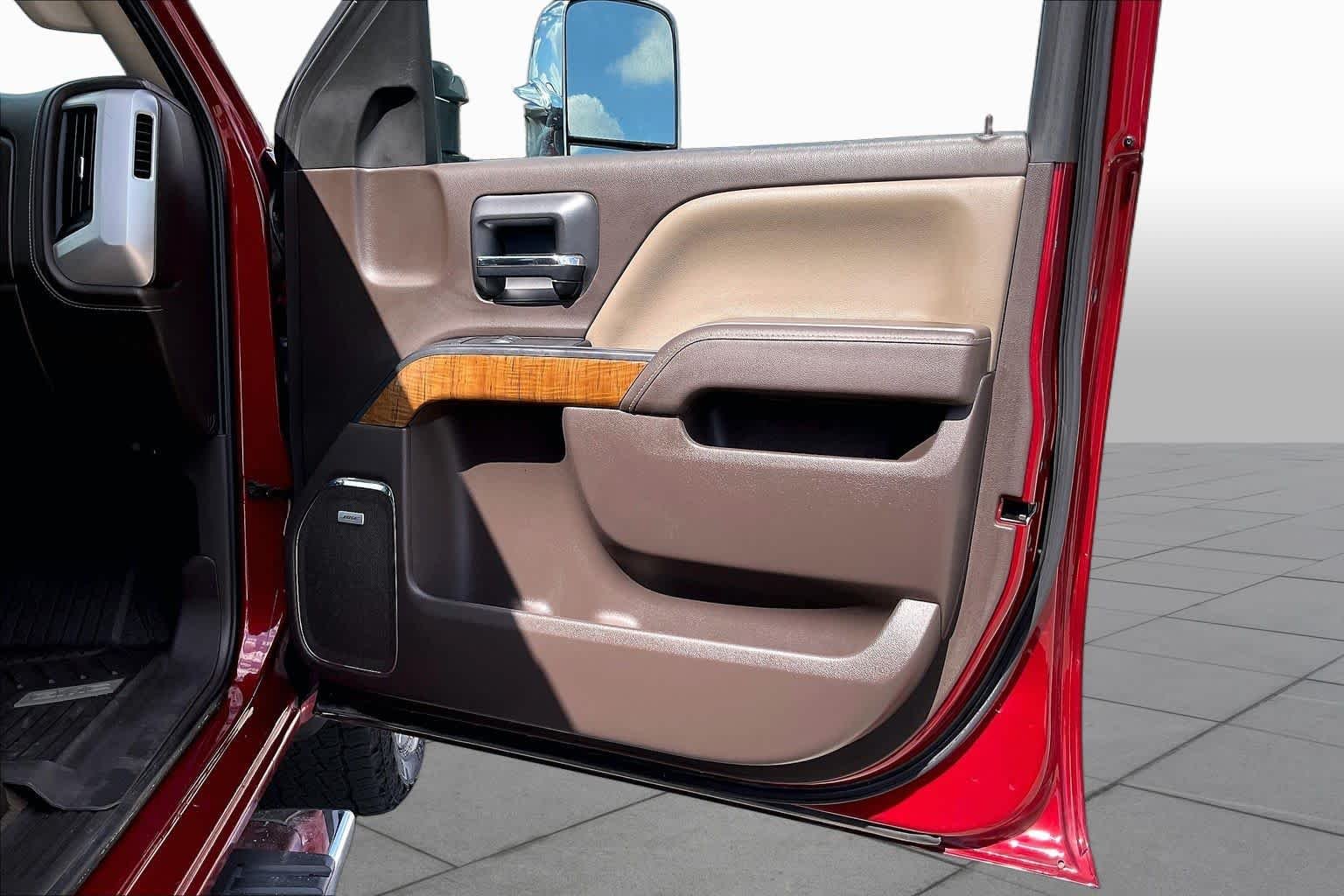 Used 2018 RED QUARTZ TINTCOAT GMC SLT image 22