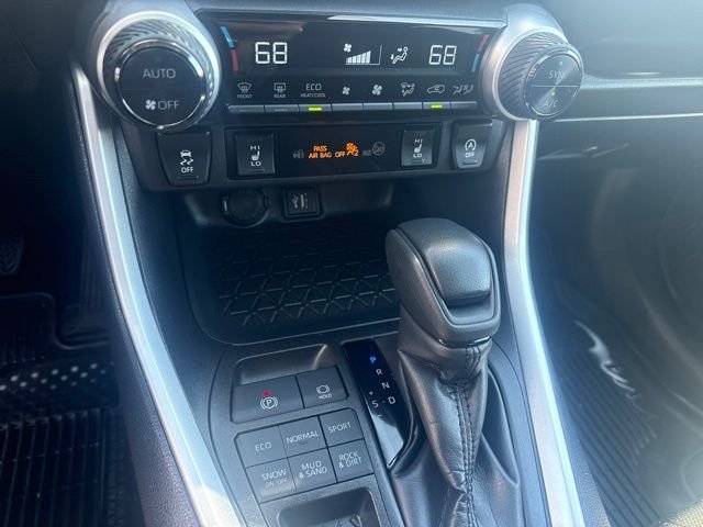 Certified Used 2024  Toyota XLE image 23