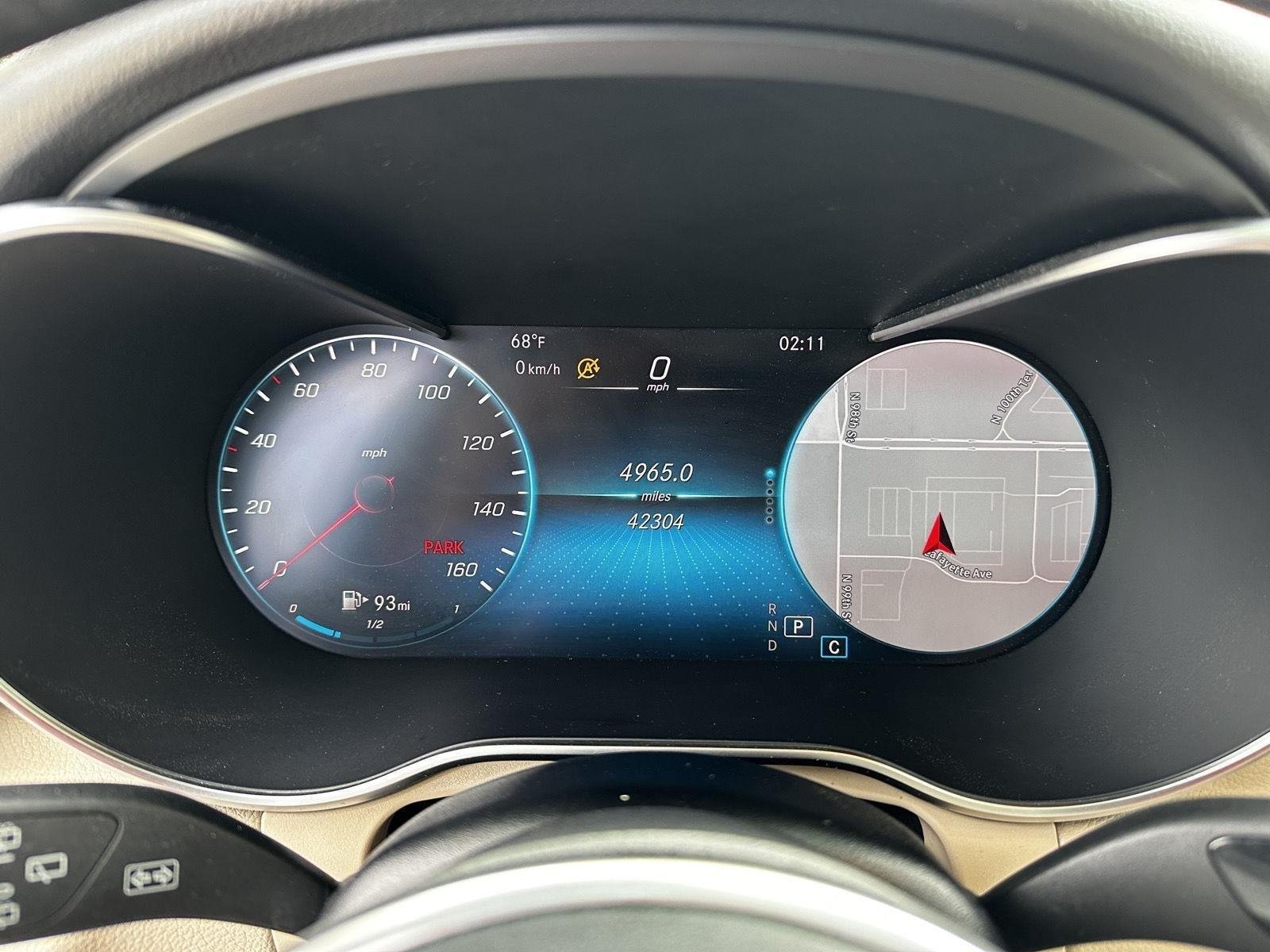 2022 Mercedes-Benz GLC GLC300 - Photo 13