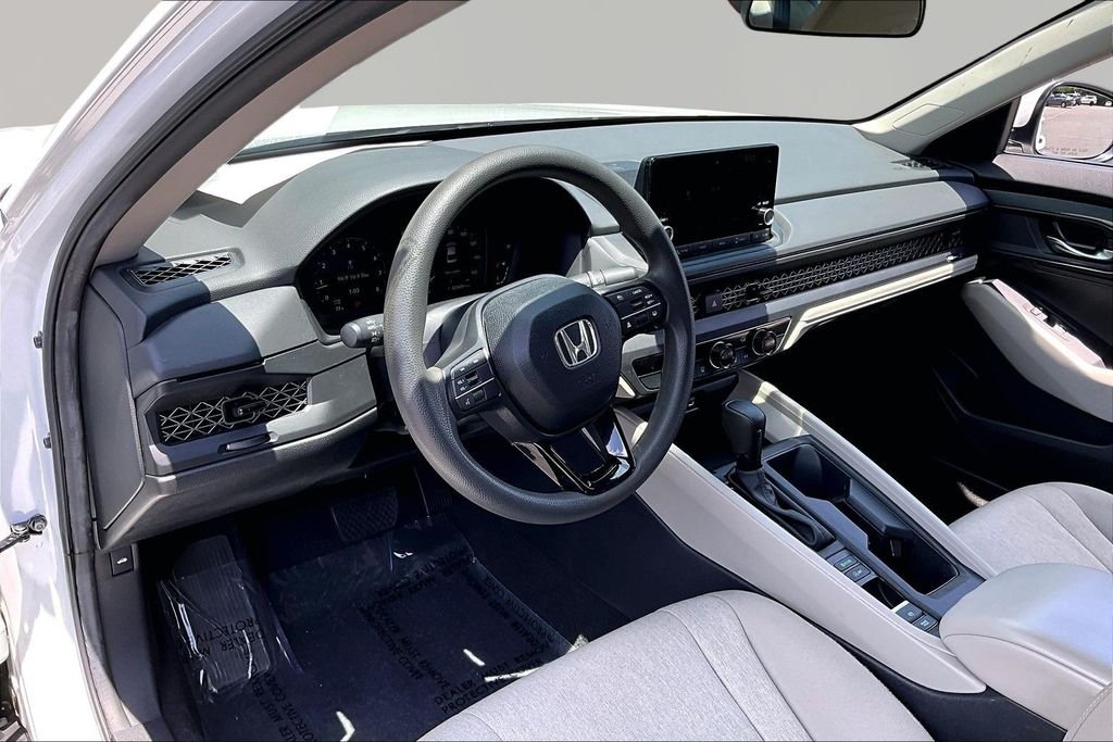 Used 2024 White Honda LX image 14
