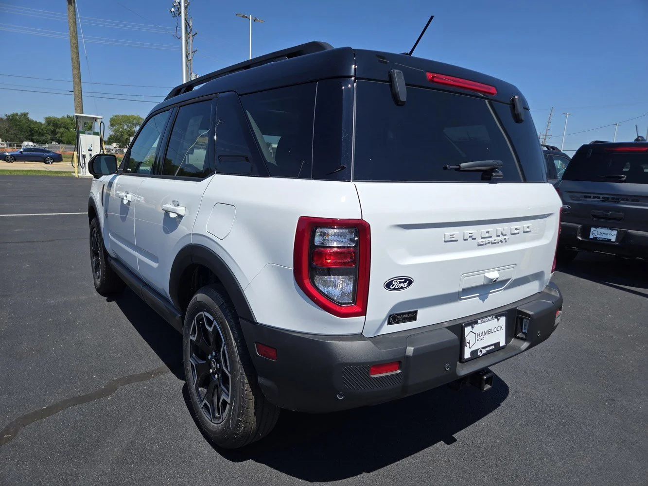 New 2026 Oxford White Ford Outer Banks image 5