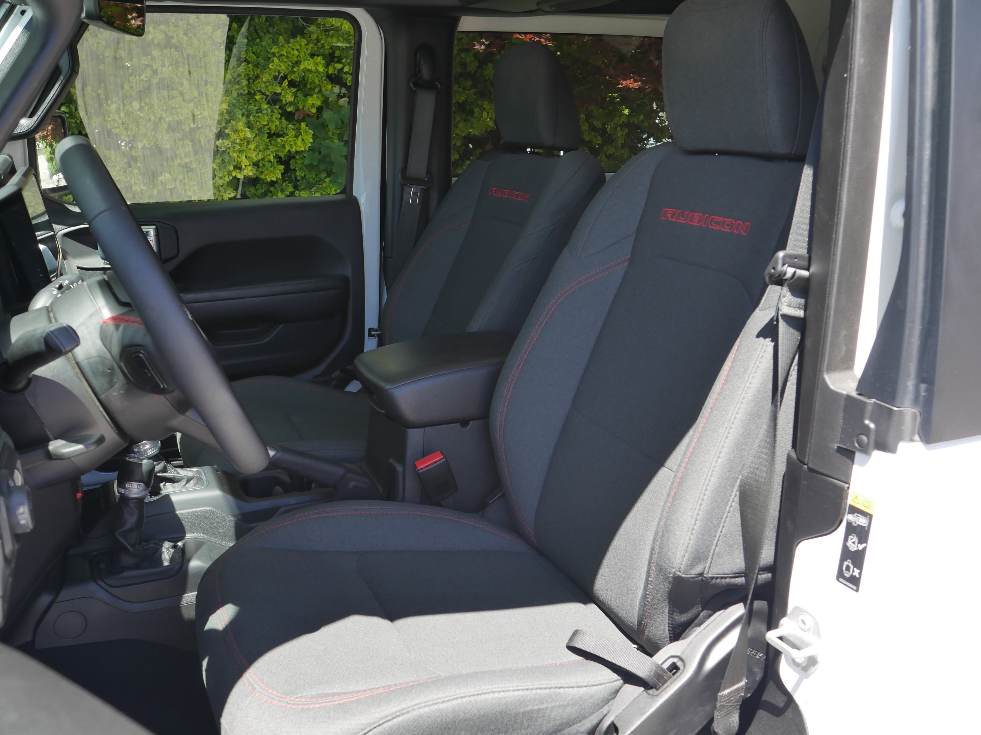 Certified Used 2024 Bright White Clearcoat Jeep Rubicon image 33