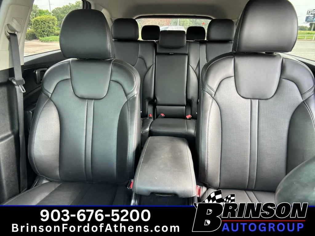Used 2024 Wolf Gray Kia S image 30