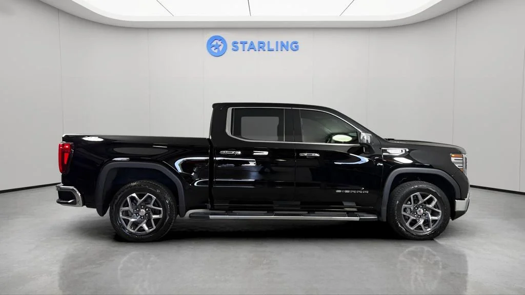 Certified Used 2024 Onyx Black GMC SLT image 11