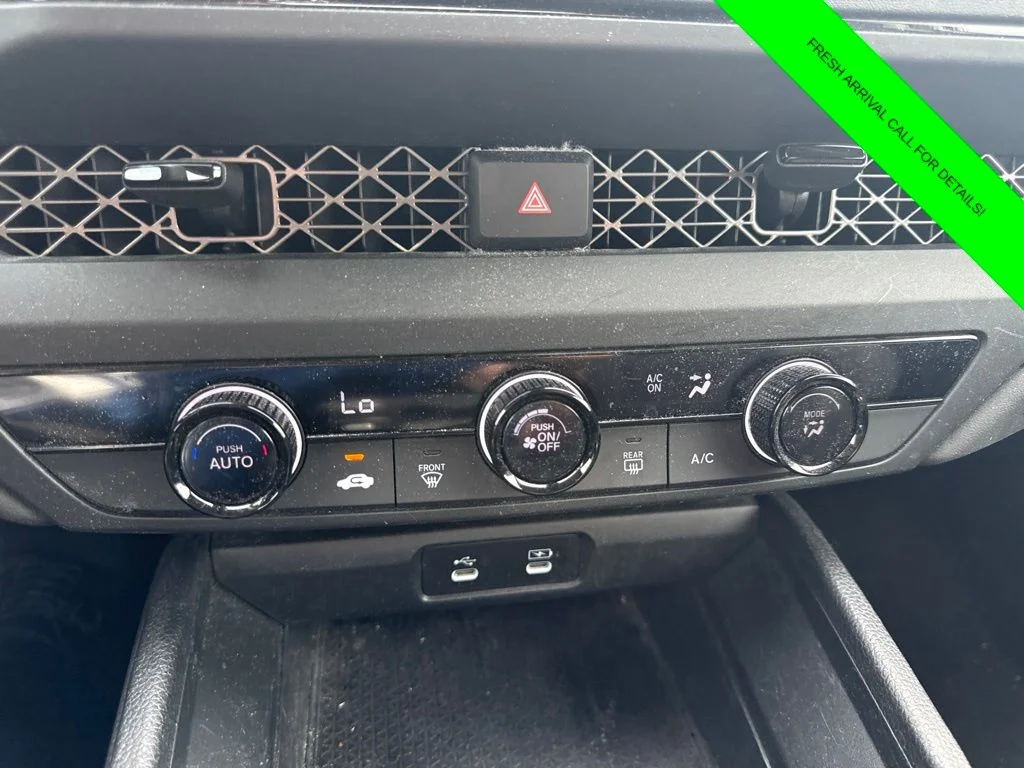 Used 2024  Honda LX image 27