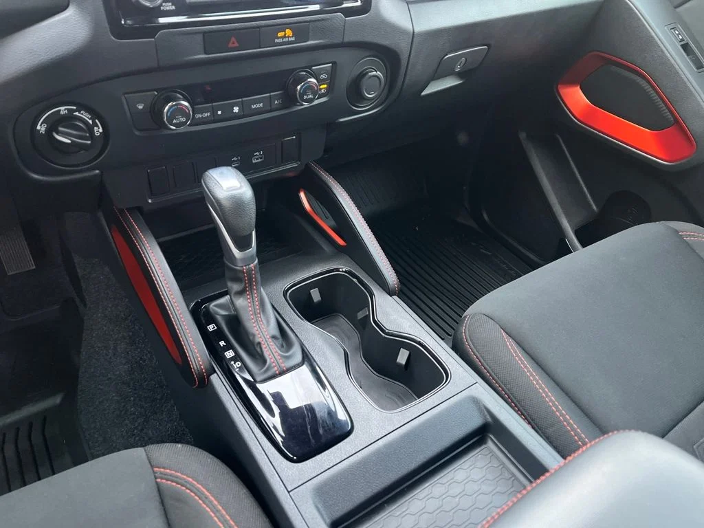 2022 Nissan Frontier PRO-4X - Photo 16