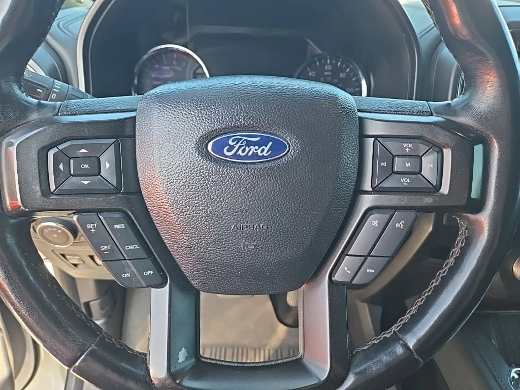 Used 2018 White Ford Limited image 15