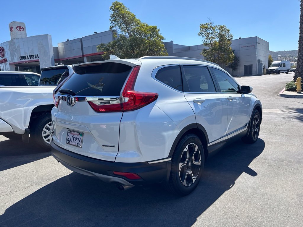 Used 2019 White Honda Touring image 3