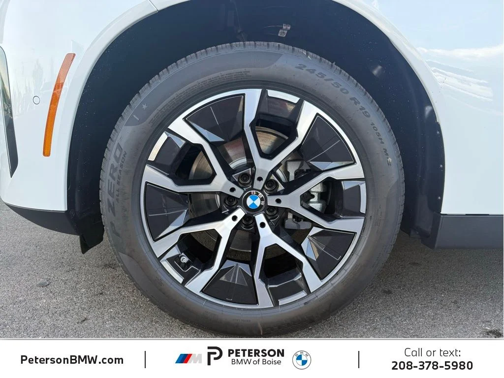 New 2026 White BMW 30 xDrive image 28