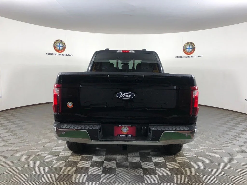 New 2026 Agate Black Metallic Ford XLT image 19