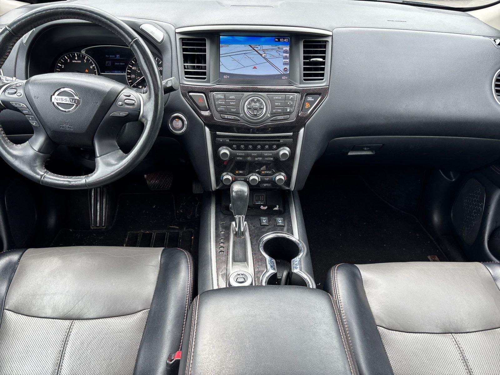 Used 2020 Gun Metallic Nissan SL image 34
