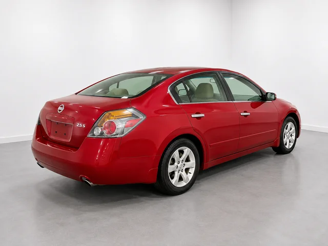 Used 2009 Red Nissan 2.5 S image 4