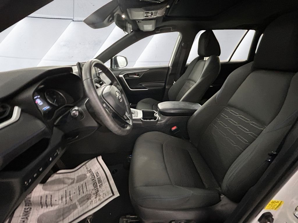 Used 2022 White Toyota SE image 7