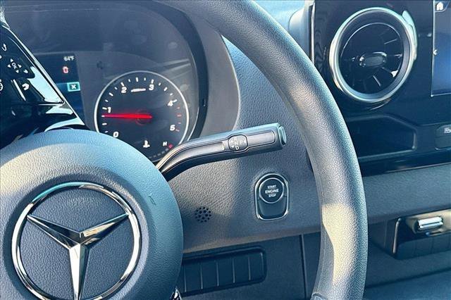 New 2026 Arctic+White Mercedes-Benz  image 42