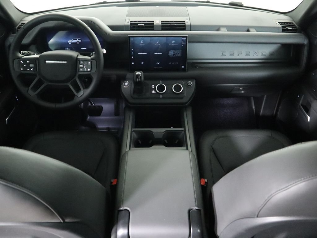 2025 Land Rover Defender S - Photo 14