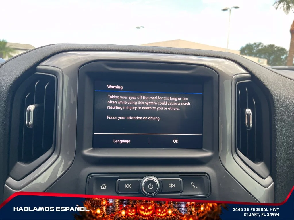 Used 2021 SUMMIT WHITE Chevrolet Custom image 24