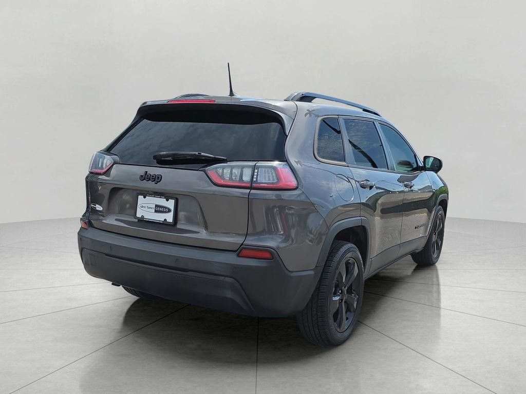 Used 2021 Gray Jeep Latitude Plus image 6