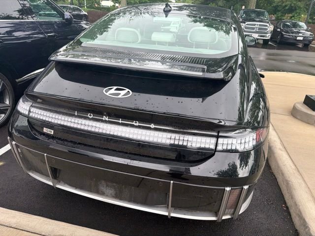 Used 2024 Onyx Black Hyundai Limited image 8